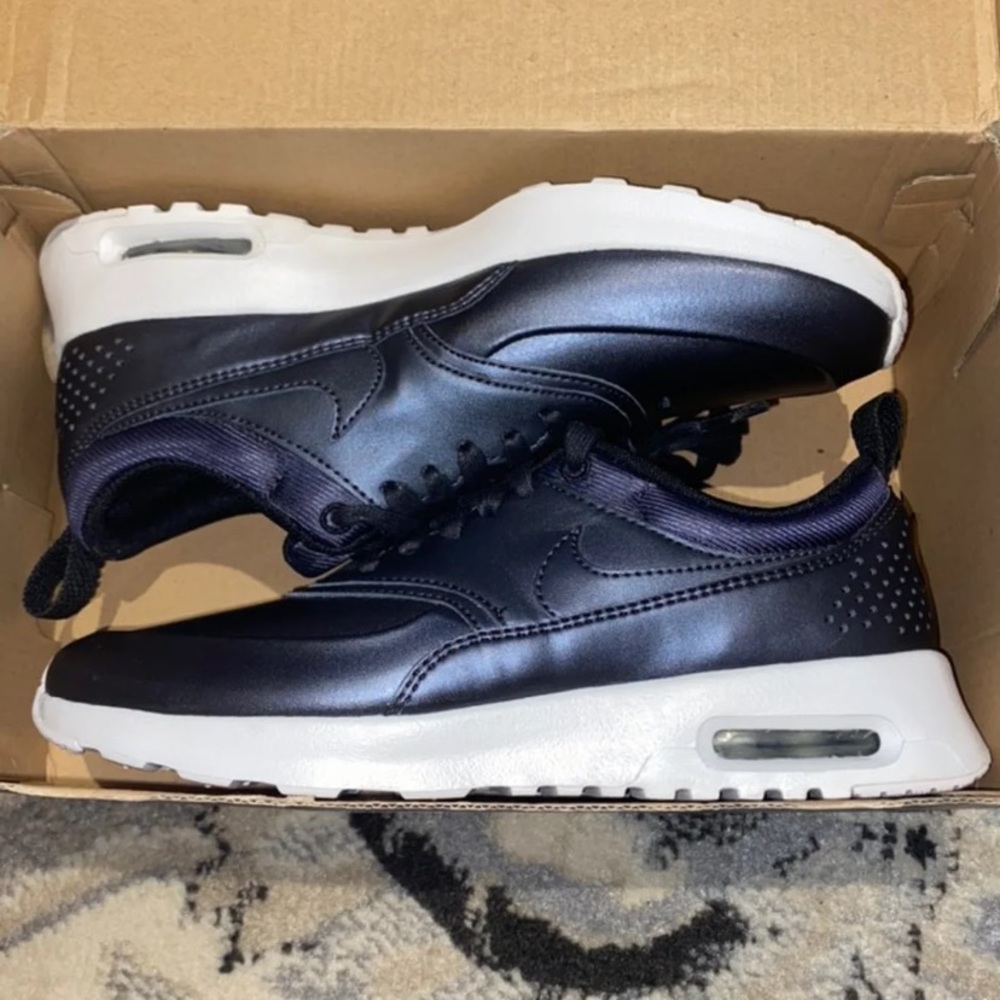 NEW Nike Air Max Thea SE Metallic RARE